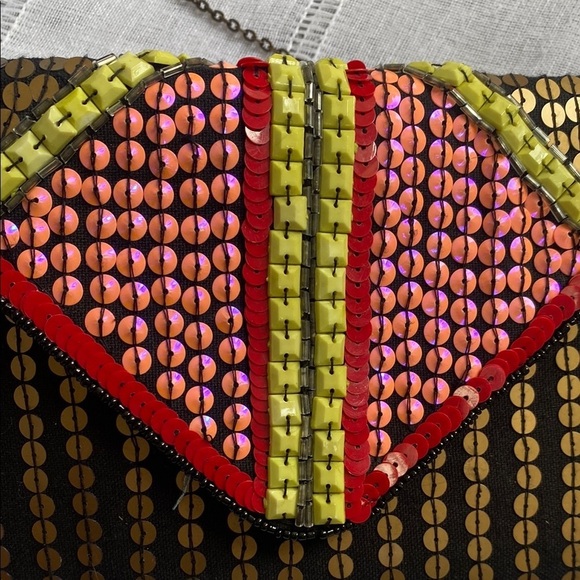 Berry NWOT Colorful Beaded Clutch with Chain Strap - Picture 5 of 12